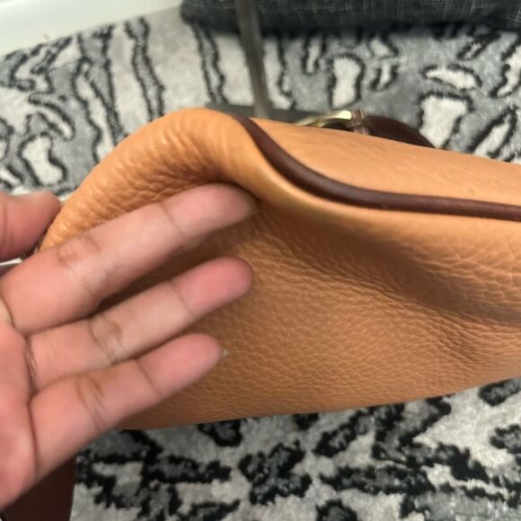 Dooney & Bourke Amber Medium Stretch Slouch - Picture 11 of 16